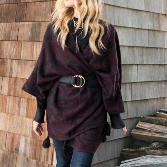 🎉🎉HOST PICK × 2🎉🎉 Cleobella Sevigny Capelet - Picture 3 of 4